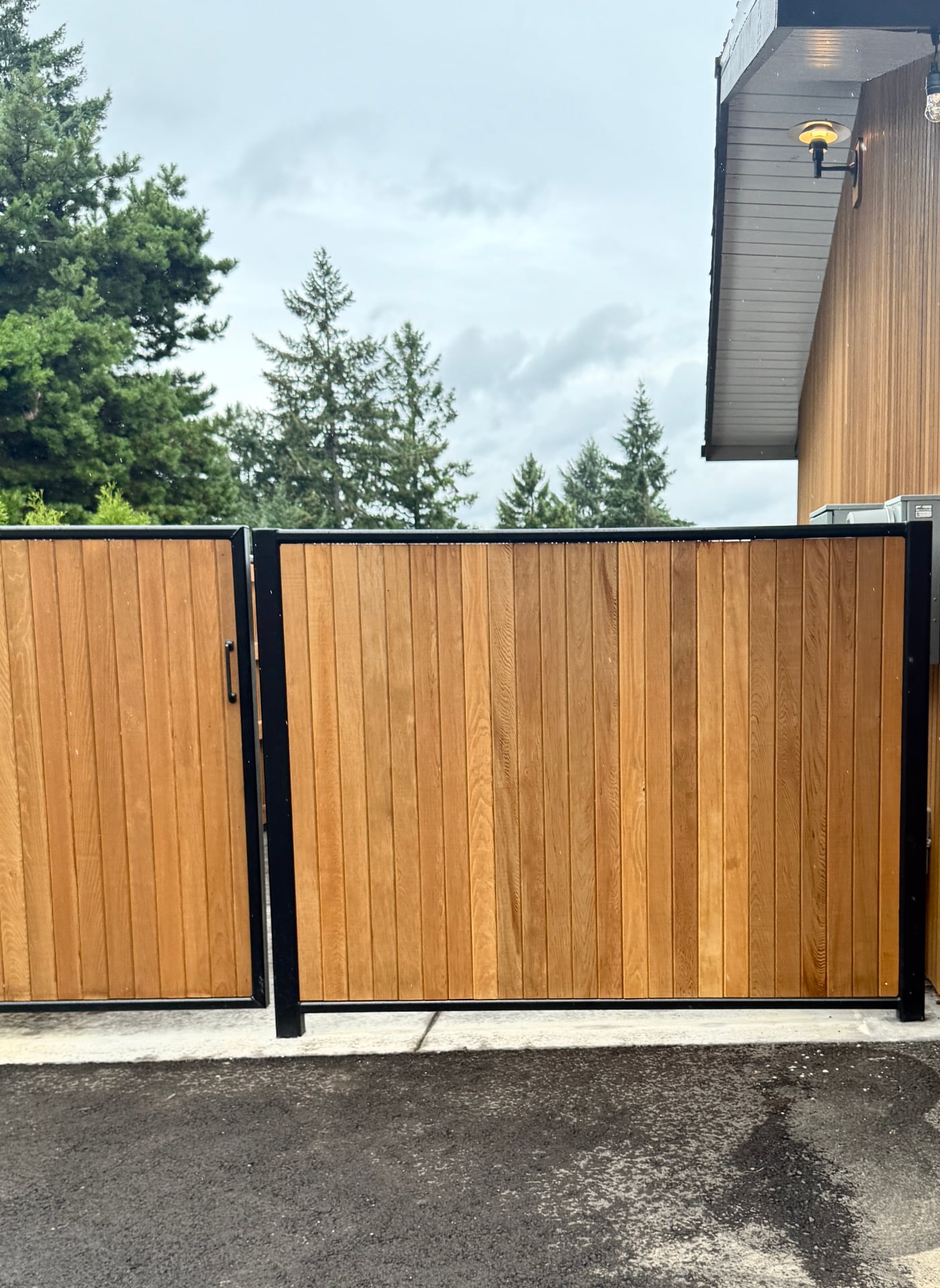 Portland · Cedar & Steel Frame Gate