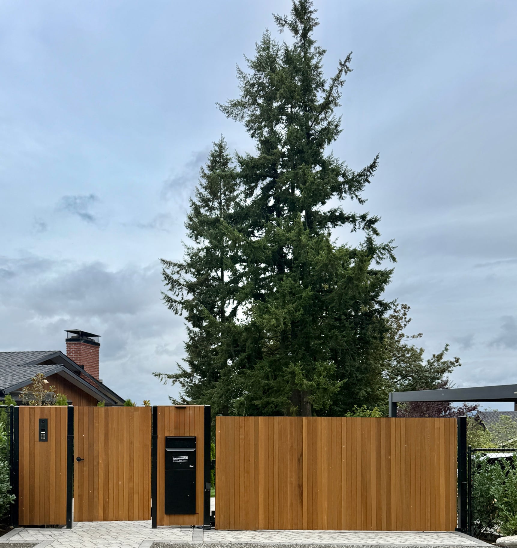 Lake Oswego · Cedar & Steel Estate Entry